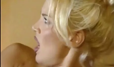 جميلة الوركين و الخصر الأسود xnxx سكس محارم والأبيض