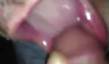 السيارة اخ يعلم اخته السكس