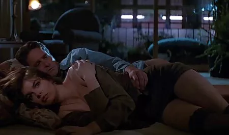 صوفيا سكس اخوات فندق التعذيب من العقاب