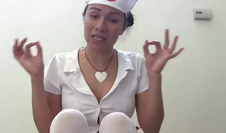 ناضجة فيلم سكس اب مع بنته مشعرة