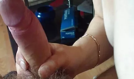 أمي تعمل. افلام سكس امهات عربي