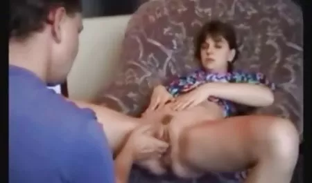في هذه اللعبة محارم سكس مصري الفتاة وصديقاتها