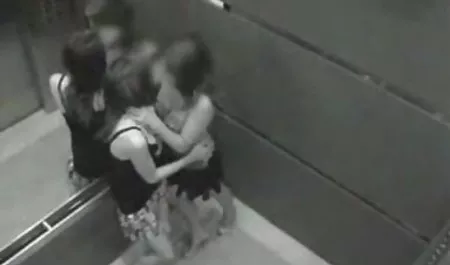 يوم و ليلة مع صديقته الخاصة سكس ام مع ابنها فى المطبخ بك