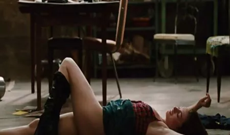 صوفيا امرأة سوداء سكس اب وبنته نايمه