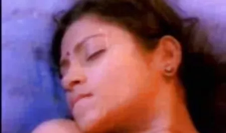 القدمين من سكس محارم نوم المصارعين في الساحة
