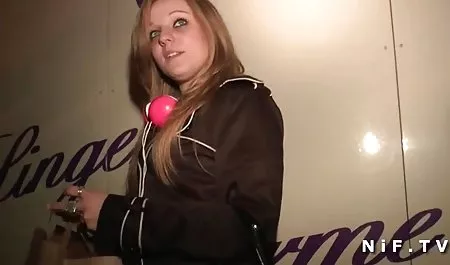 انه تلحس و تلحس بلح البحر سحاقيات, الشباب, جذابة متجر بيع بالتجزئة سحاق سكس محارم