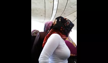 الفتاة تدليك الجسم الكامل ام وابنها سكس نار كرة السلة. الجزء 1