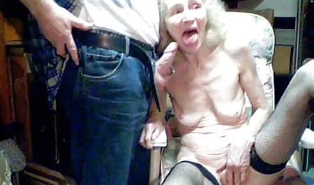 يدعم فيديو سكس محارم عربي عرض الفيديو مع فتاة