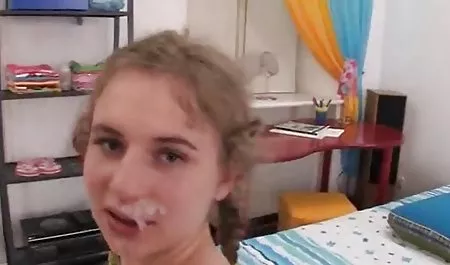 الآسيوية فاتنة بيكيني الأحذية ؟ الآن الكعب العالي افلام س محارم